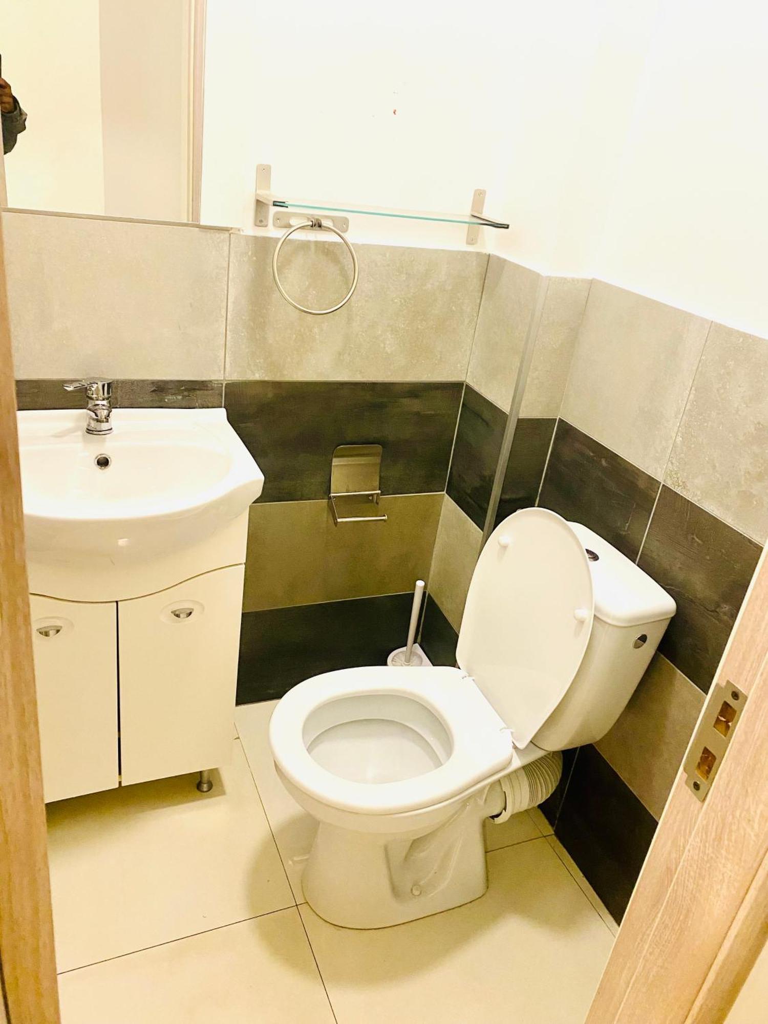 Cazan House Hostel *
